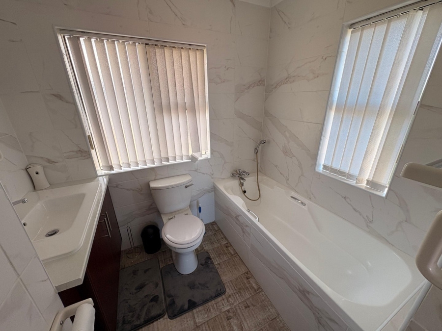 3 Bedroom Property for Sale in Mossel Bay Golf Estate Western Cape